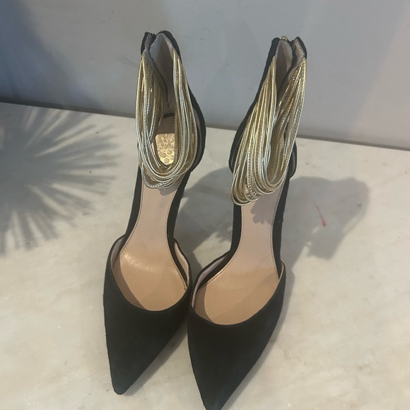 Vince Camuto Elegant Black and Gold Women's Heels 7.5 - Picture 3 of 6